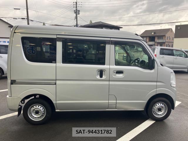 Nissan CLIPPER VAN 2017-06 7960962-6
