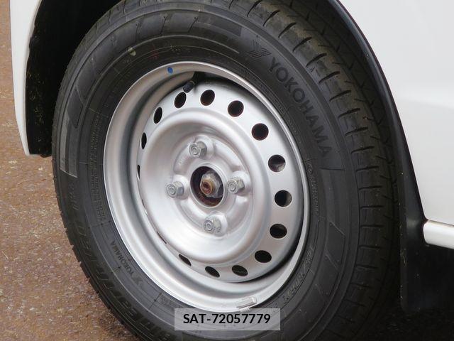 Nissan CLIPPER VAN 2024-11 8098515-20