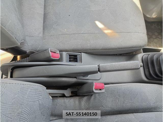 Nissan CLIPPER VAN 2011-12 8879123-12