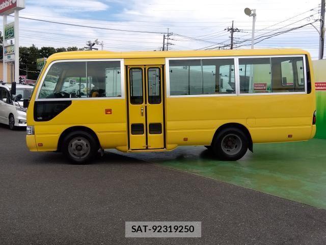 Toyota COASTER 2013-03 1084594-1