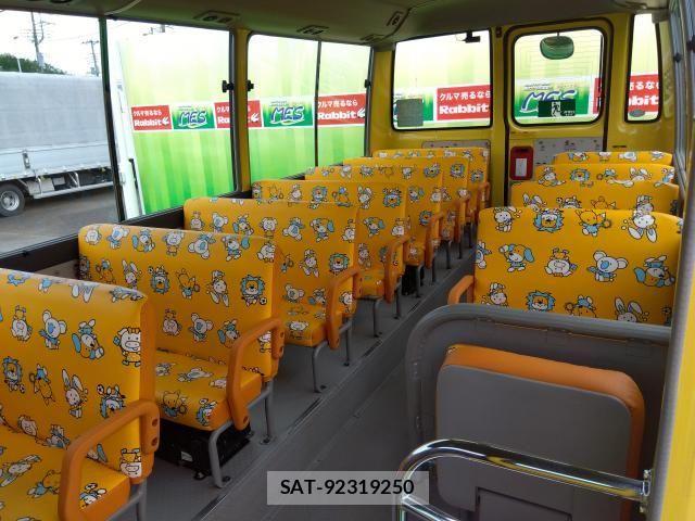 Toyota COASTER 2013-03 1084594-8