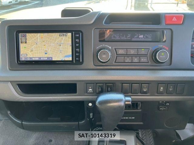 Toyota COASTER 2019-03 1319332-15