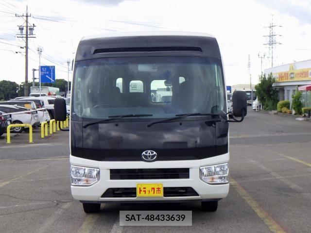 Toyota COASTER 2018-06 1741752-2
