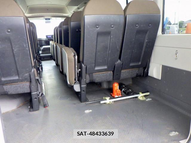 Toyota COASTER 2018-06 1741752-7