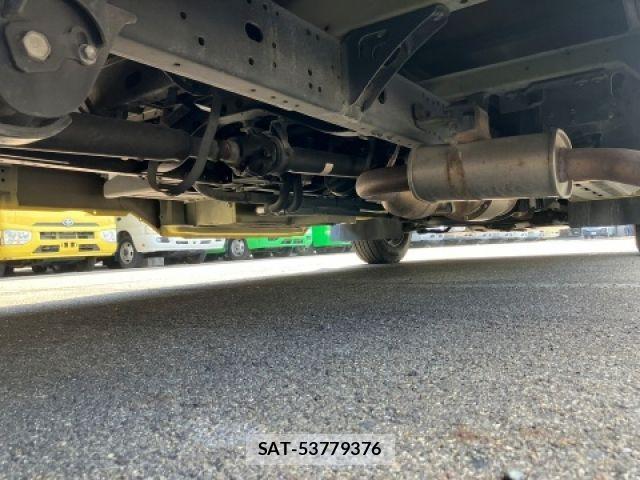Toyota COASTER 2017-03 3933519-10