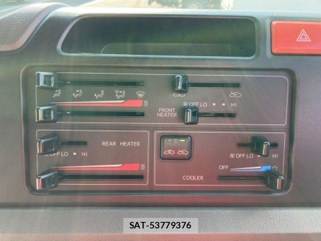 Toyota COASTER 2017-03 3933519-18