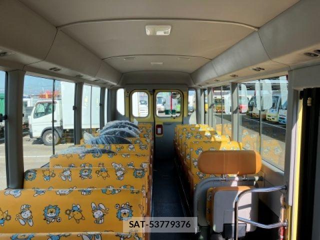 Toyota COASTER 2017-03 3933519-23