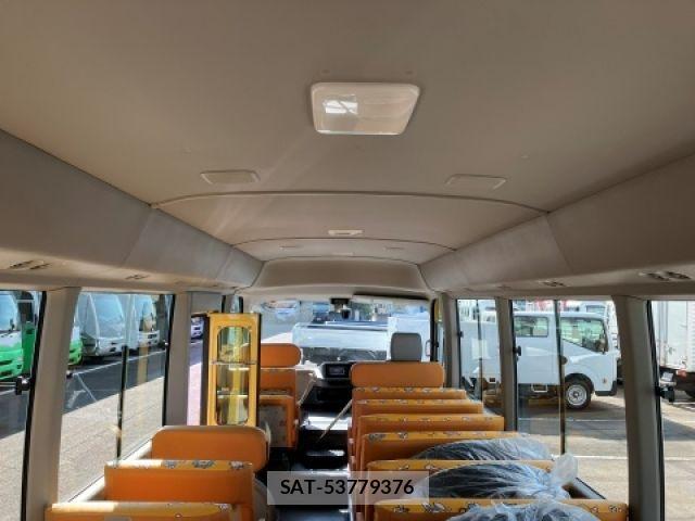 Toyota COASTER 2017-03 3933519-27