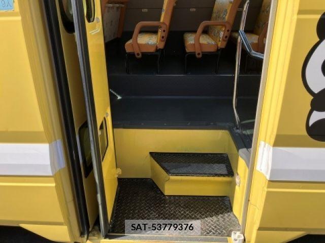 Toyota COASTER 2017-03 3933519-7