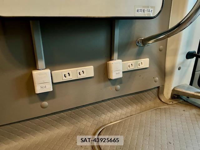 Toyota COASTER 2005-08 4370154-27