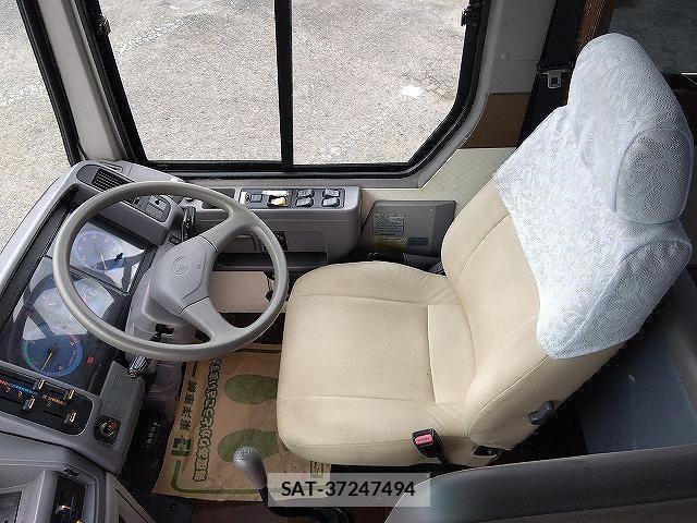 Toyota COASTER 2004-07 6675386-11