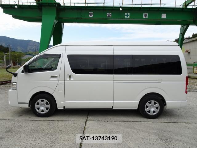Toyota COASTER 2026-03 6675385-11