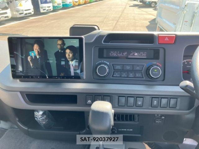 Toyota COASTER 2025-03 6715840-13
