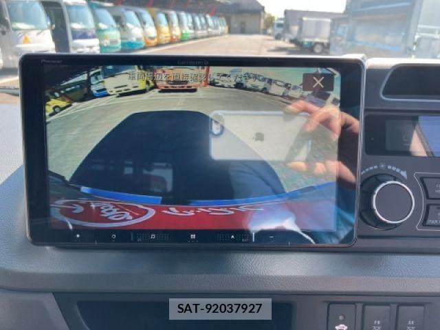 Toyota COASTER 2025-03 6715840-15