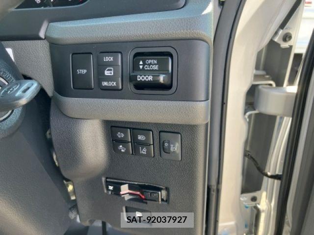 Toyota COASTER 2025-03 6715840-19