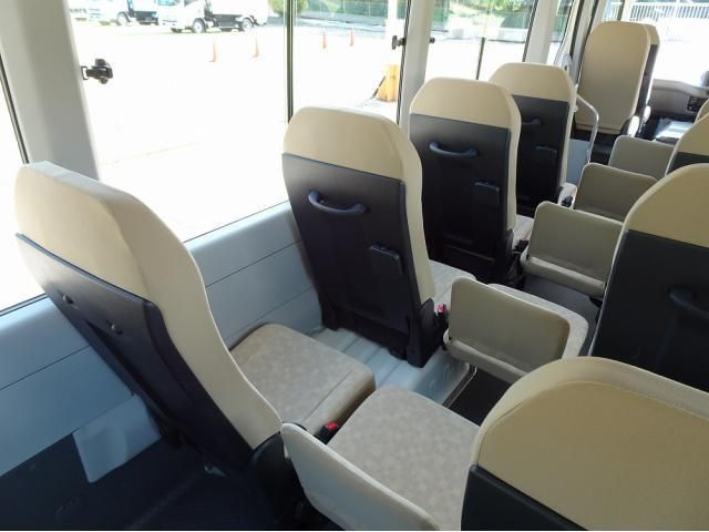 Toyota COASTER 2025-01 6805372-16