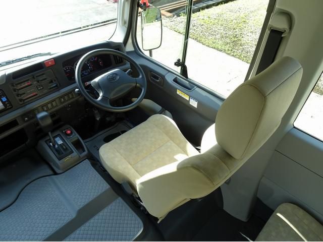 Toyota COASTER 2025-01 6805372-28