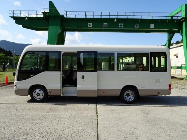 Toyota COASTER 2025-01 6805372-4