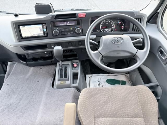 Toyota COASTER 2026-03 6805369-21