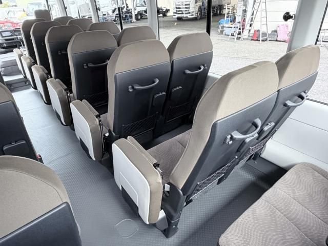 Toyota COASTER 2026-03 6805369-26