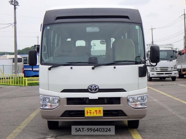 Toyota COASTER 2019-08 6903336-2