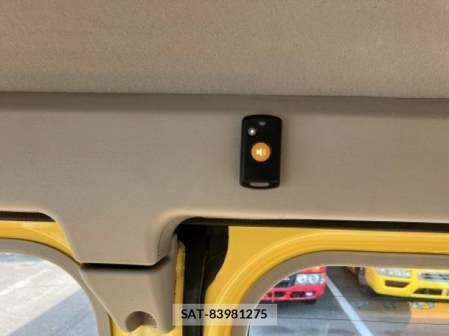 Toyota COASTER 2018-04 6903345-29