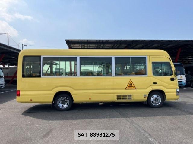 Toyota COASTER 2018-04 6903345-5