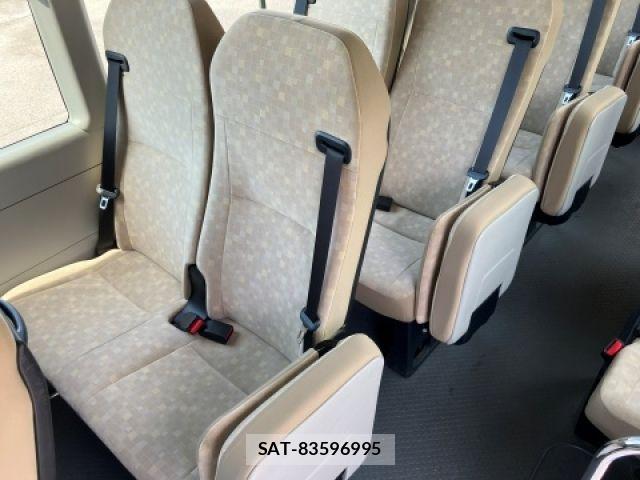 Toyota COASTER 2019-04 6992379-20