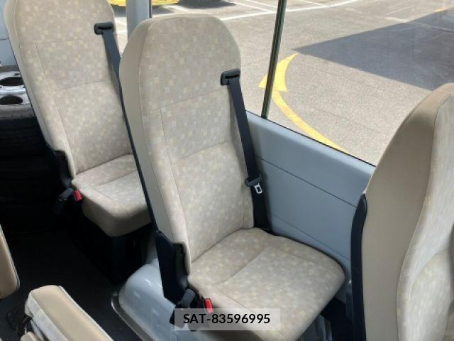 Toyota COASTER 2019-04 6992379-22