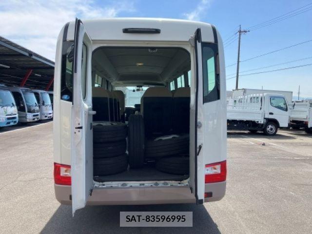 Toyota COASTER 2019-04 6992379-8