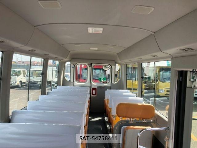 Toyota COASTER 2019-08 7020210-18