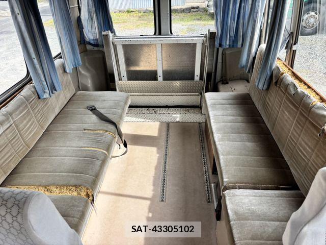 Toyota COASTER 1990-03 7057930-5