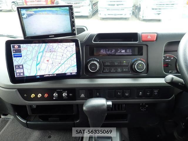 Toyota COASTER 2021-02 7057929-15