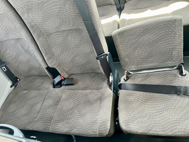 Toyota COASTER 2019-04 7199517-19