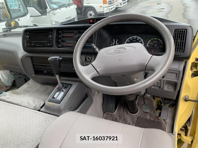 Toyota COASTER 2015-10 7216176-2