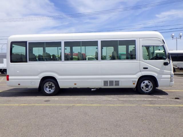 Toyota COASTER 2020-09 7306659-4