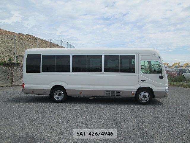 Toyota COASTER 2025-03 7357182-3