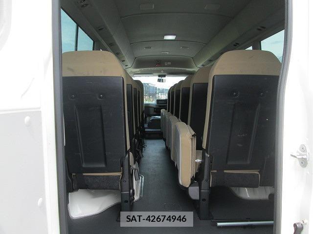 Toyota COASTER 2025-03 7357182-8