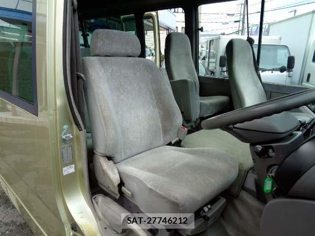 Toyota COASTER 2002-03 7357183-4