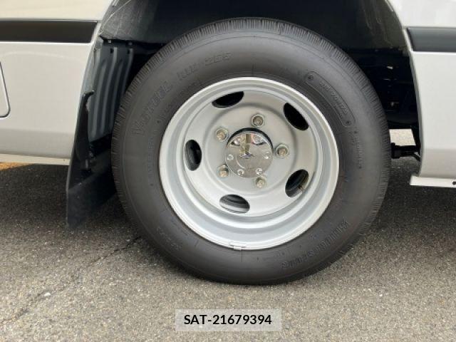 Toyota COASTER 2025-10 7391634-10