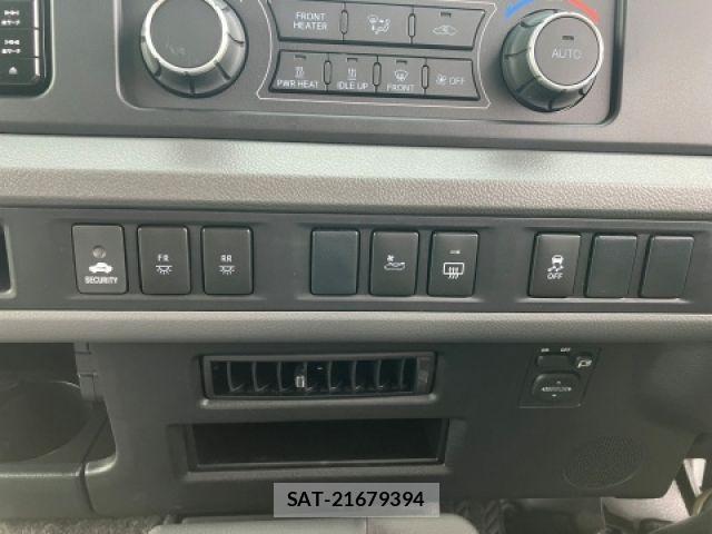 Toyota COASTER 2025-10 7391634-17