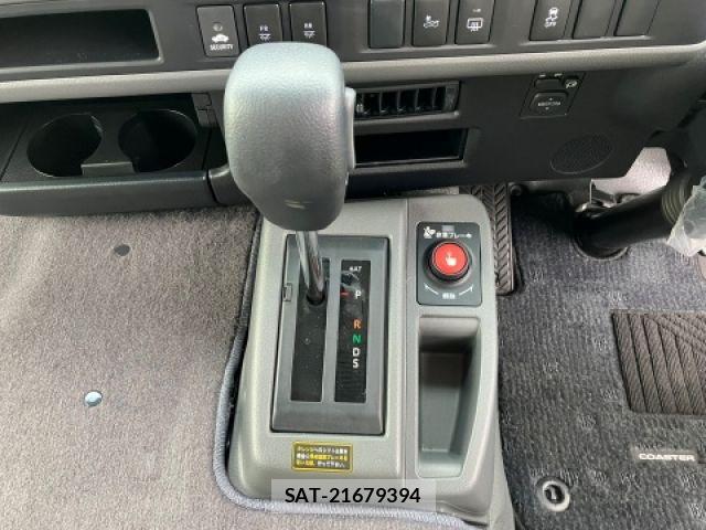 Toyota COASTER 2025-10 7391634-19