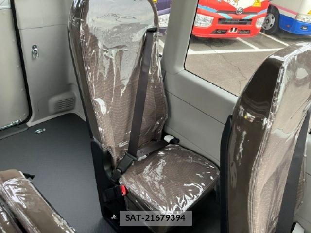 Toyota COASTER 2025-10 7391634-25