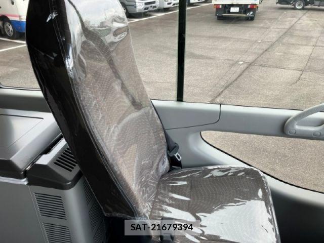 Toyota COASTER 2025-10 7391634-27