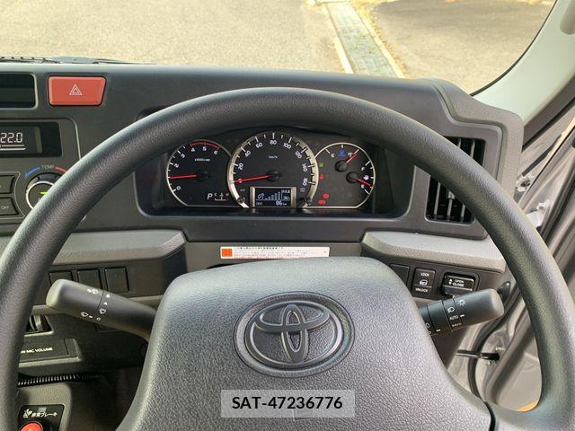 Toyota COASTER 2026-05 7453506-20