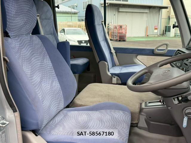 Toyota COASTER 2015-05 7499928-27