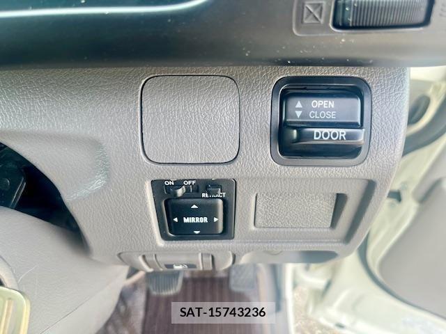Toyota COASTER 2016-06 7499927-10