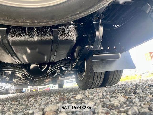 Toyota COASTER 2016-06 7499927-24