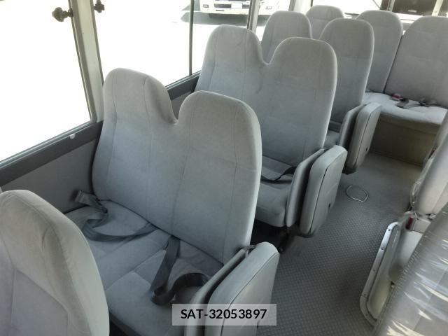 Toyota COASTER 2008-09 7508362-17