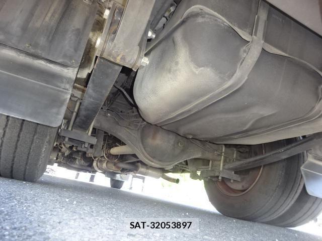 Toyota COASTER 2008-09 7508362-26